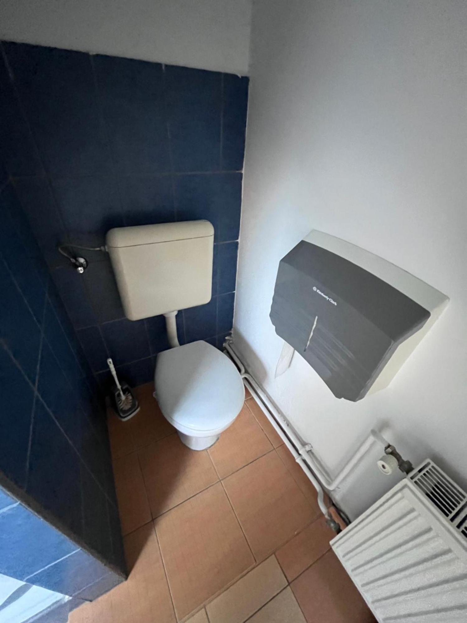 Majus 1 Vendeghaz- Se Hotel Se Bagian luar foto